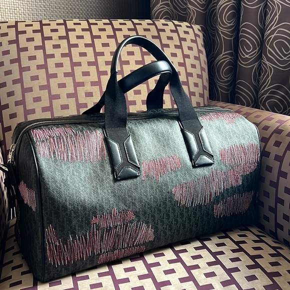 Dior unisex stitched limited edition oblique monogram jacquard logo duffle bag - Picture 10 of 15